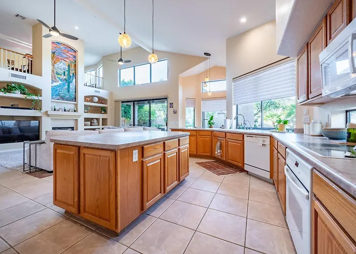 Relaxing 4br House With Pool Near Golf Club & *